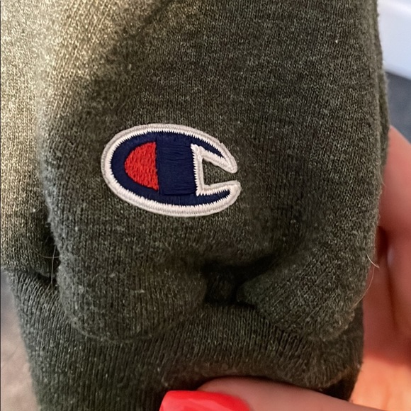 Guelph Authentic Champion Green Crewneck - Picture 2 of 3